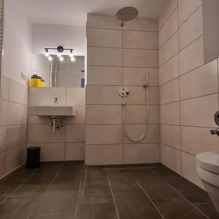 Studio- Gemütlich, Charmant, Zentral Apartment *